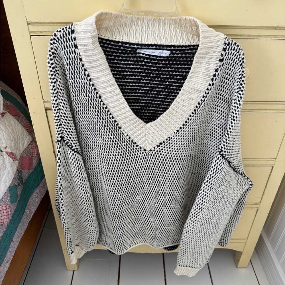 Altar'd State Black and Cream Sweater